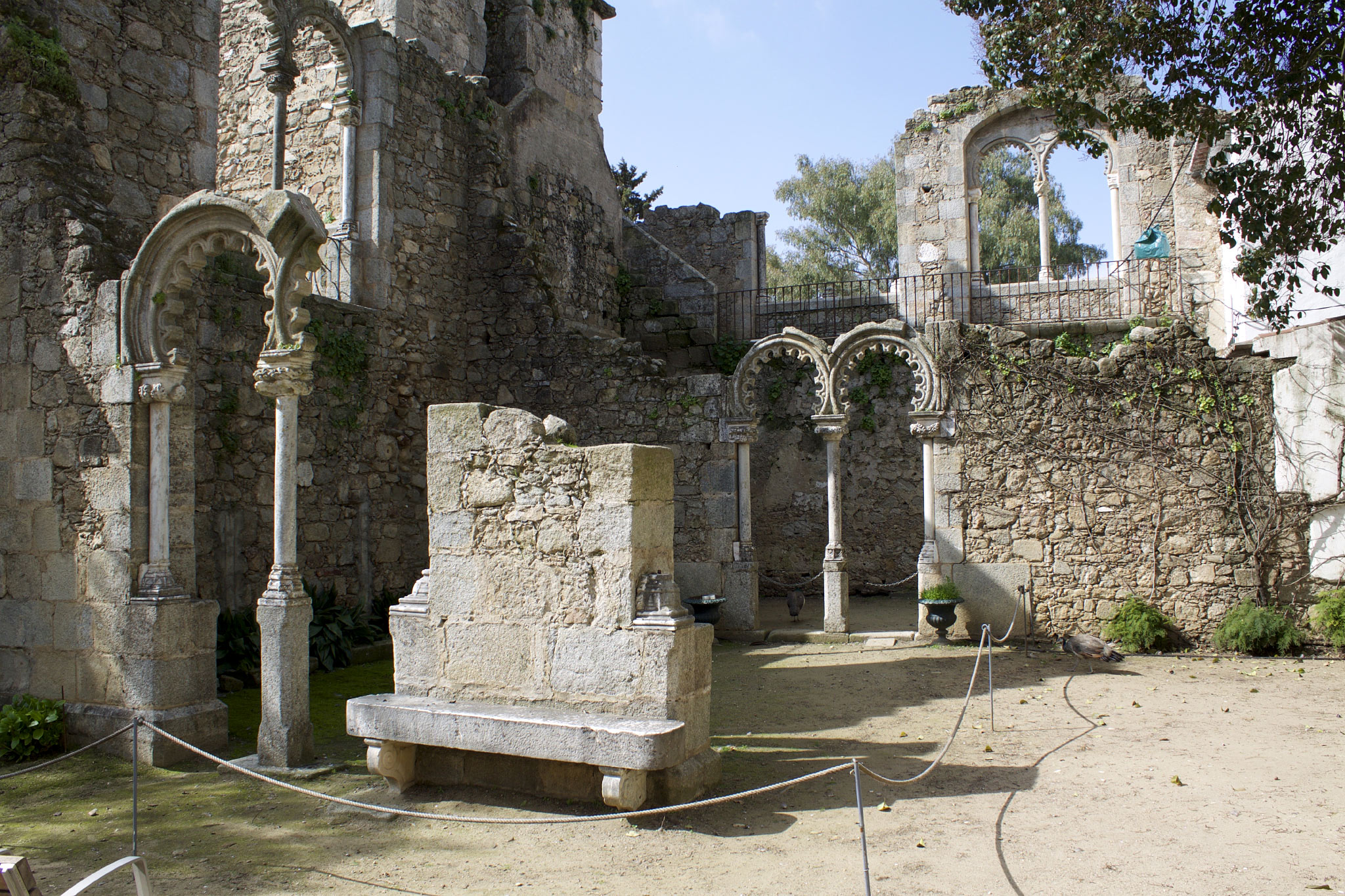 Évora